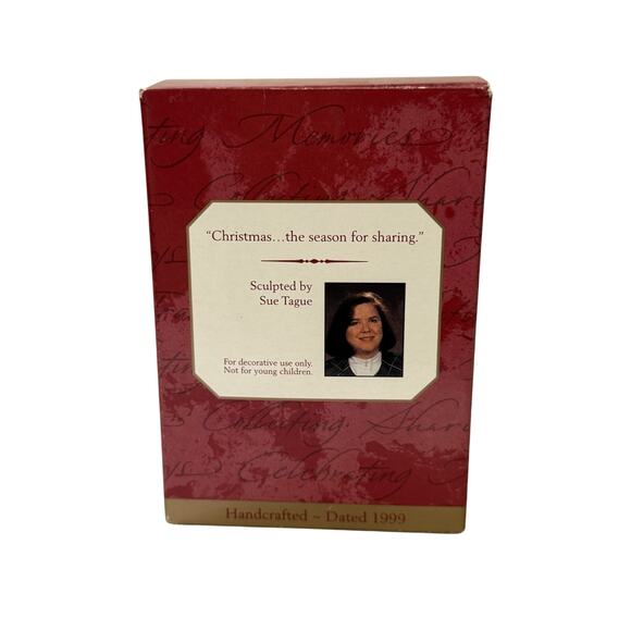 Hallmark Keepsake Christmas Oranament 1999 Mary’s Bears Bunny And Bear - Picture 3 of 7